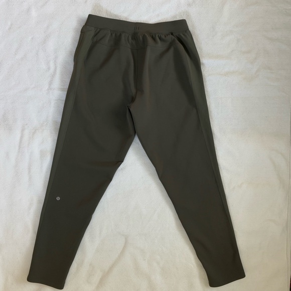 Lululemon men’s athletic slacks joggers flat front pockets olive green Large​ - Picture 4 of 12